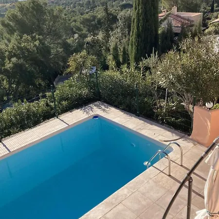 Kleine An Der Cote D'azur By Interhome