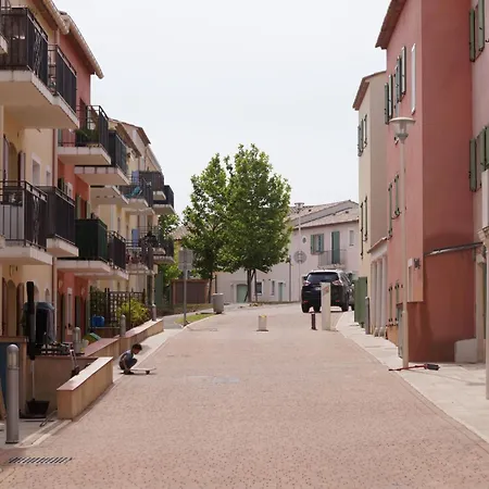 Kleine An Der Cote D'azur By Interhome